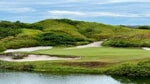 The par-3 7th at Streamsong Blue